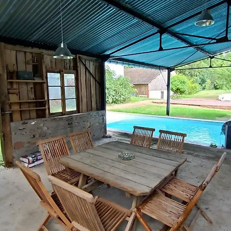 Feriehus Brouillon Maison De Famille, 4 Chambres, 10 Couchages, Piscine 1n Pb Nb
